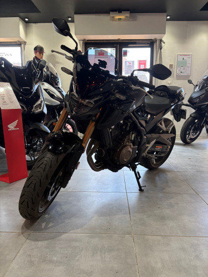 CB 500 Hornet - CHAMBOURCY