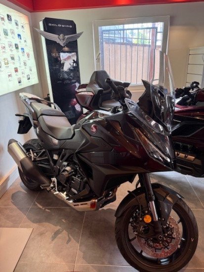 NT 1100 DCT - CHAMBOURCY