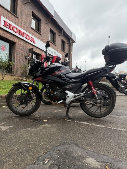 CB 125 F - CHAMBOURCY