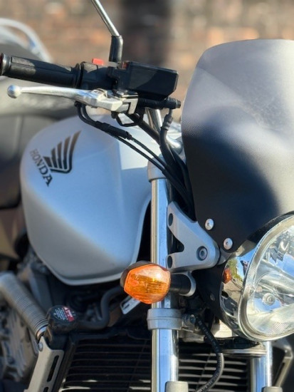 hornet 600 - CHAMBOURCY