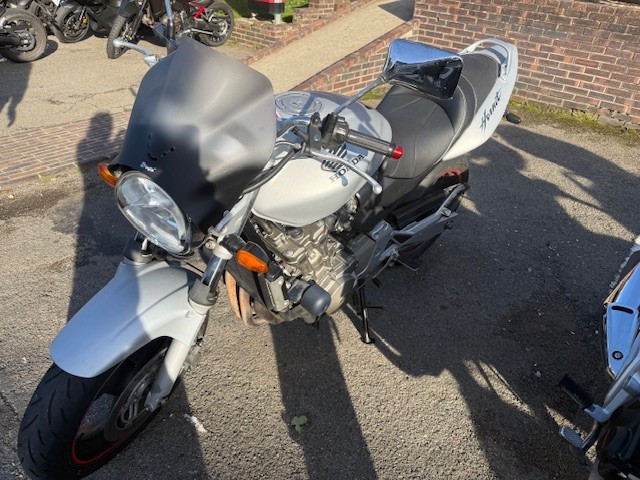 hornet 600 - CHAMBOURCY