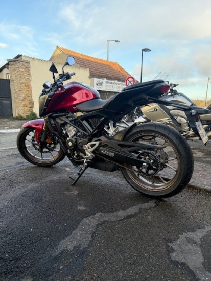 CB 125R - CHAMBOURCY