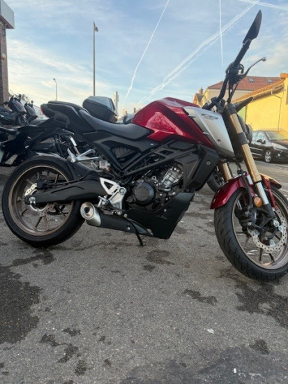 CB 125 R - CHAMBOURCY