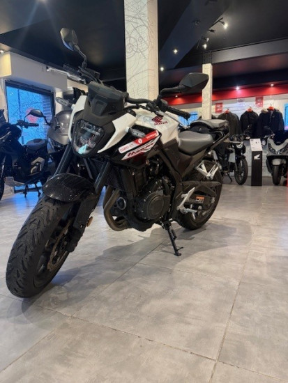 CB 500 Hornet - CHAMBOURCY