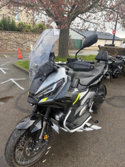 X ADV 750 - CHAMBOURCY