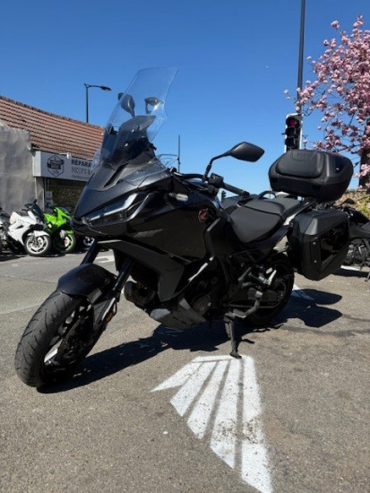 NT 1100 DCT - CHAMBOURCY