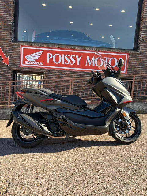 Forza 350 POISSY MOTOS  CHAMBOURCY 
