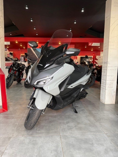 FORZA 350 - CHAMBOURCY