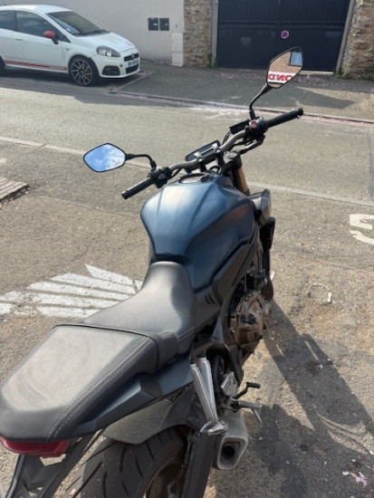 CB 650R - CHAMBOURCY
