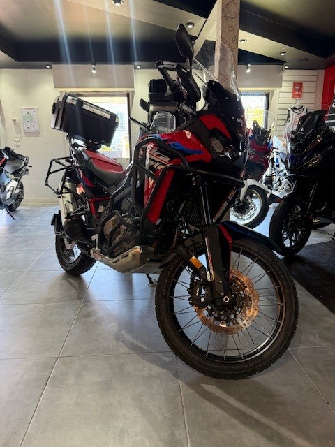 Africa Twin Replica POISSY MOTOS  CHAMBOURCY 