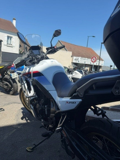 Transalp 750 - CHAMBOURCY
